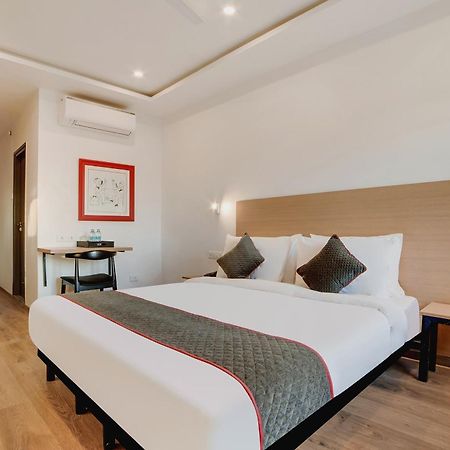 Townhouse Ss Aero Prime Hotel เชมชาบัด ภายนอก รูปภาพ