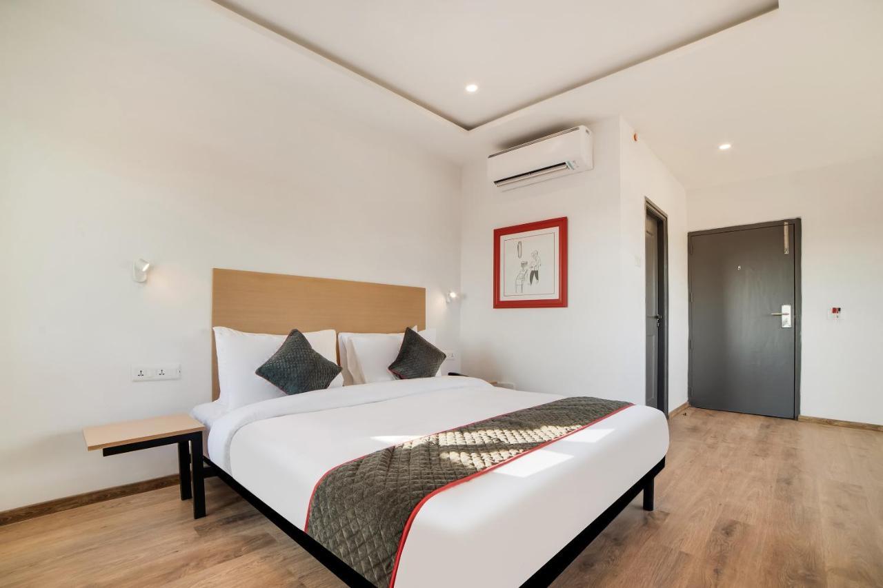 Townhouse Ss Aero Prime Hotel เชมชาบัด ภายนอก รูปภาพ