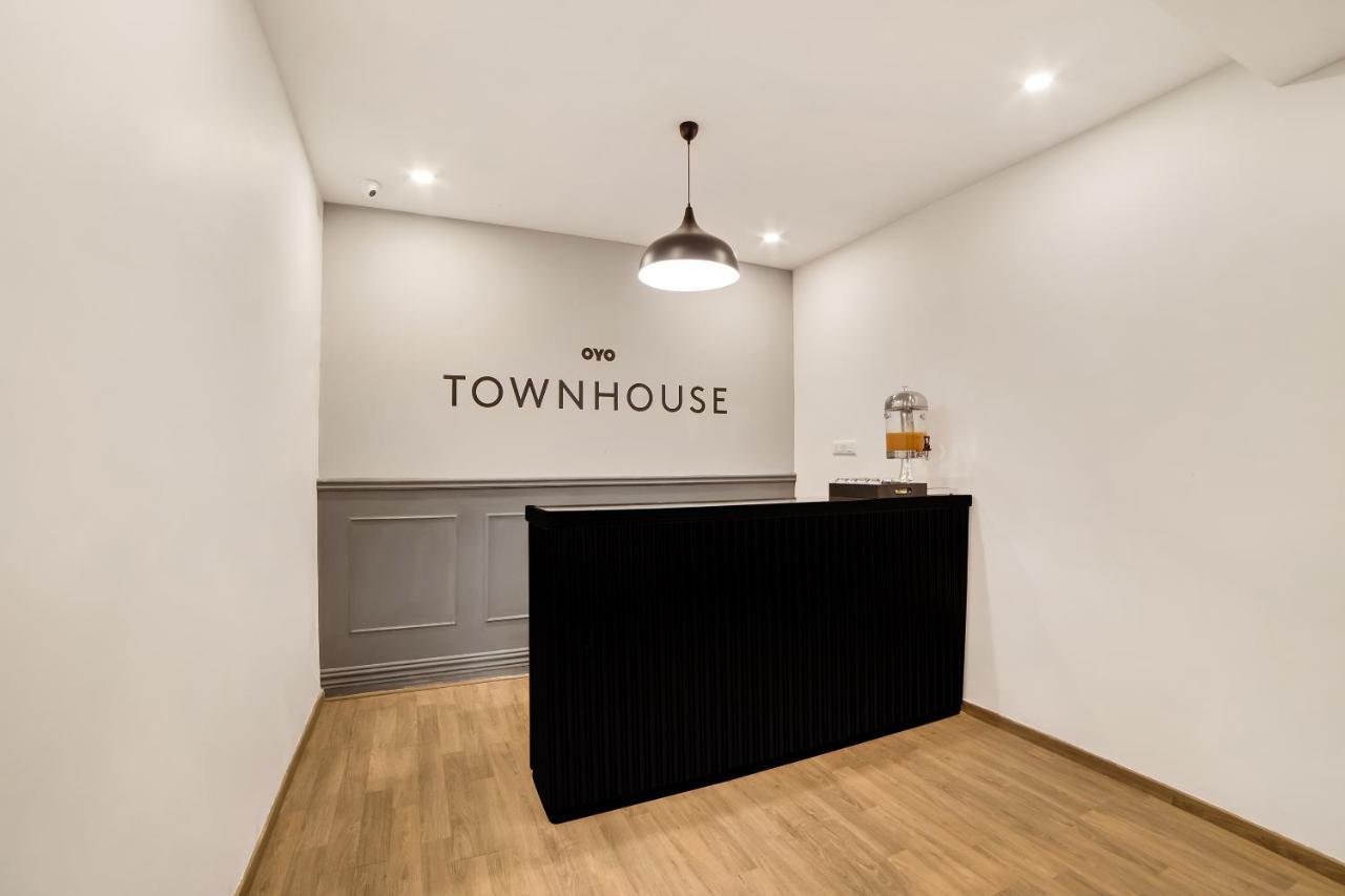 Townhouse Ss Aero Prime Hotel เชมชาบัด ภายนอก รูปภาพ