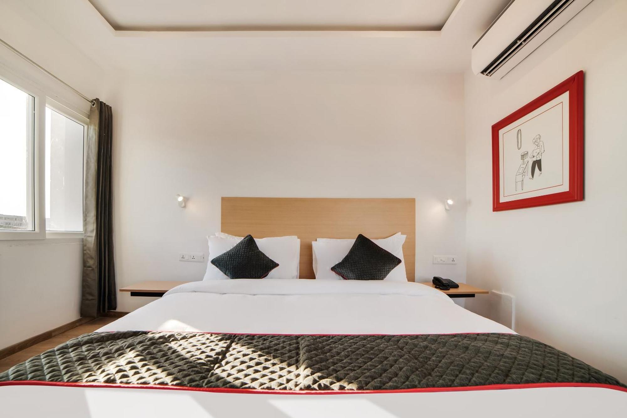 Townhouse Ss Aero Prime Hotel เชมชาบัด ภายนอก รูปภาพ