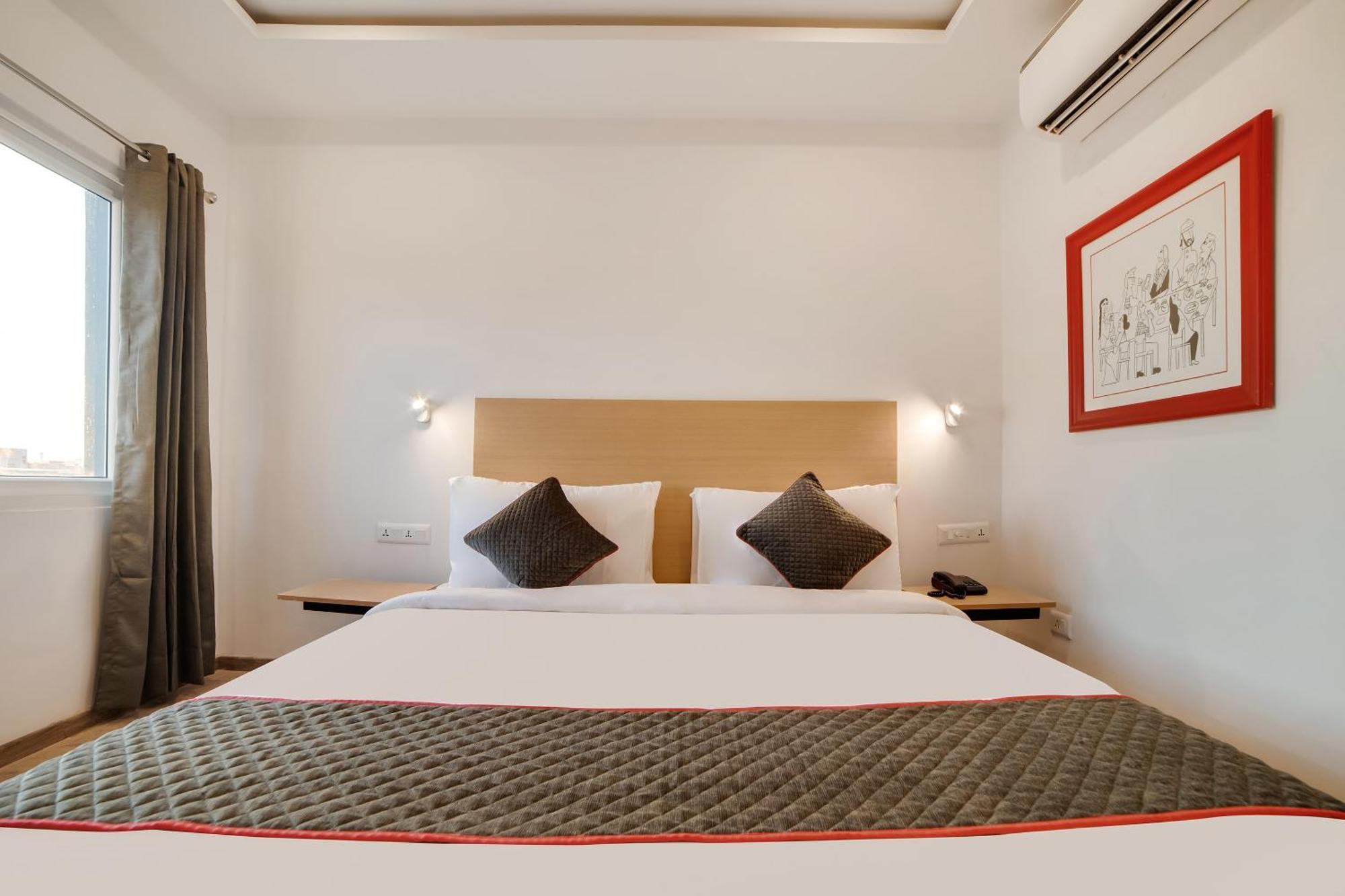 Townhouse Ss Aero Prime Hotel เชมชาบัด ภายนอก รูปภาพ